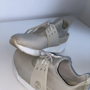 Timberland Sneakers - Använda 1-2 gånger, kommer ej till användning