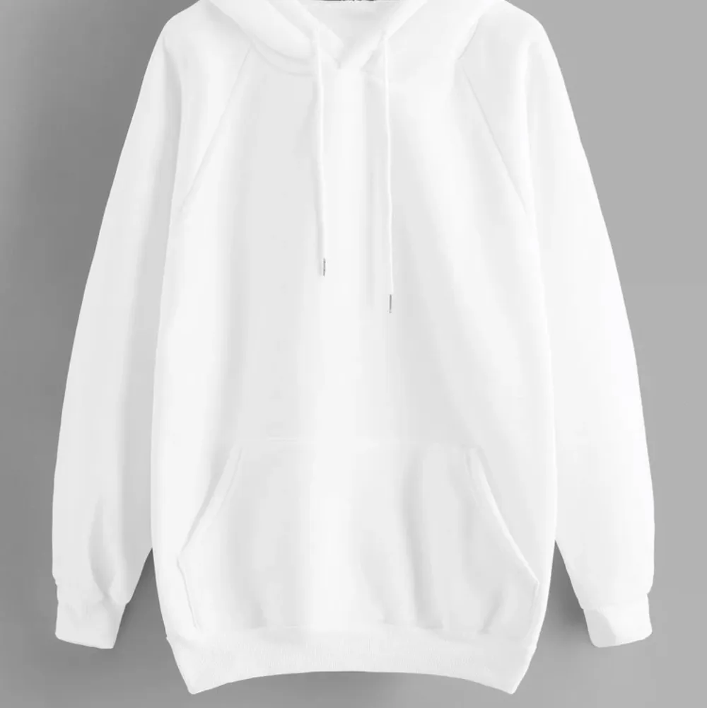 Säljer denna hoodie från SHEIN, oanvänd endast testad. Säljer för den va för liten. Pris in diskuteras. Fler intresserade blir det budgivning. Frakt tillkommer, tror frakten ligger på 66 kr. Hoodies.