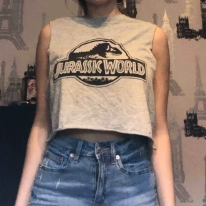  - Otroligt skön tröja även använd några gånger. Kan mötas upp i Göteborg Stenungsund och Tjörn. Om du kanske önskar frakt så står köparen för frakten 💕