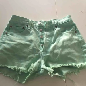  - Vintage Levis shorts som passar storlek XS  Möts helst upp