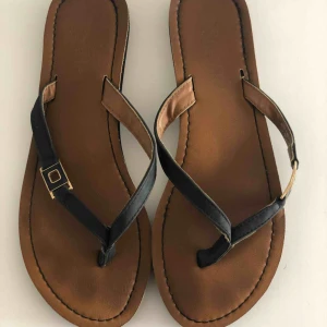  - Sköna flipflop i använt men fint skick. Hämtas i Malmö eller skickas mot frakt 