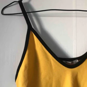  - Body från Zara, aldrig använd. Köparen står för frakt! 