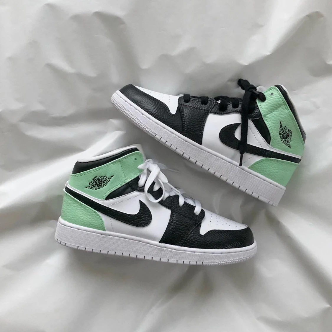 Mintgröna custom jordans 1 mid. 🌿