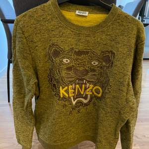 Kenzo tröja, som en oversized S- typ M.