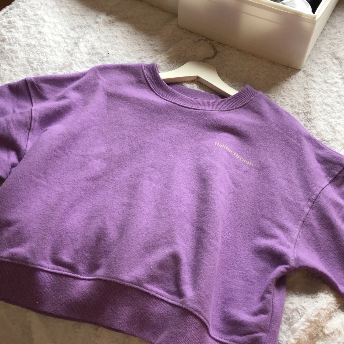 Lila sweetshirt från pull and Bear