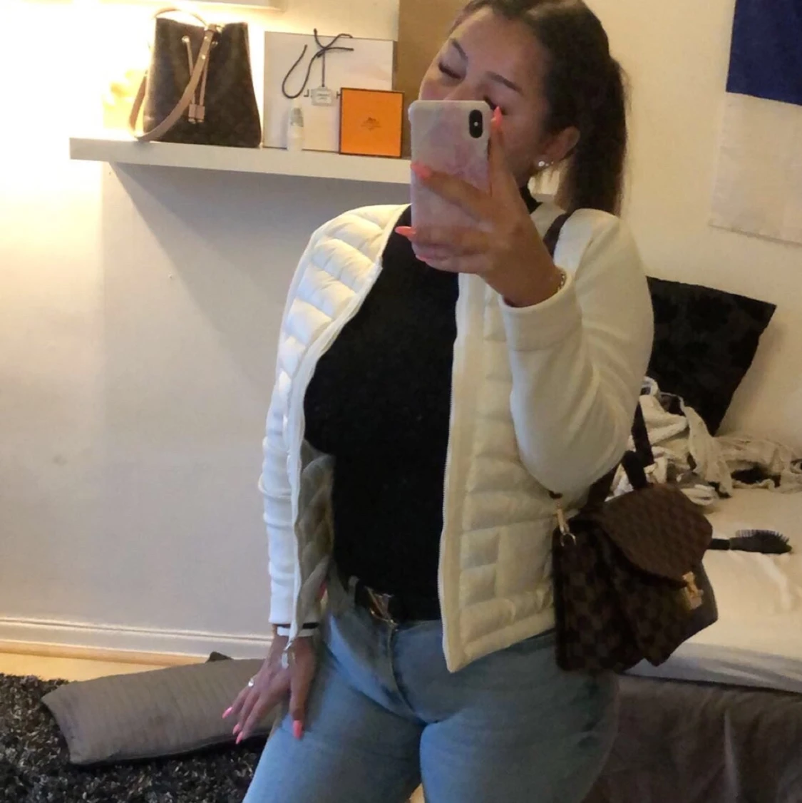 MONCLER JACKAđ§„