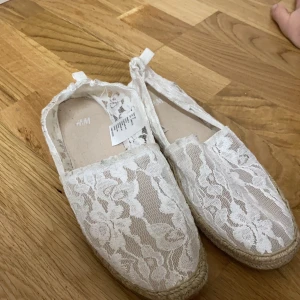 Skor - Vista skor. Storlek 38. Används en gång.