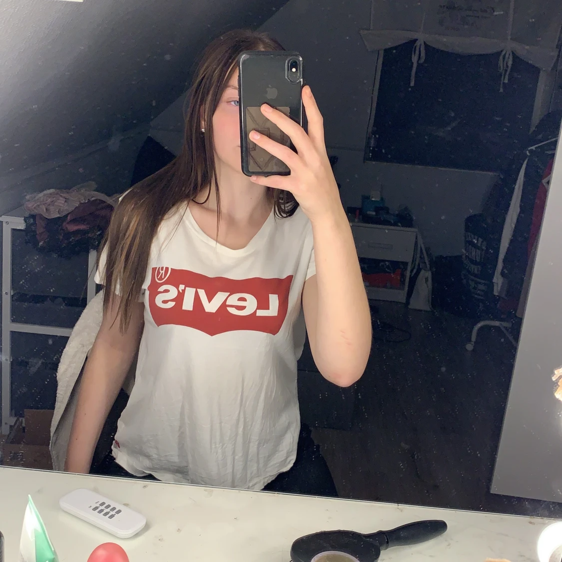 Vit Levi’s tröja  - 90