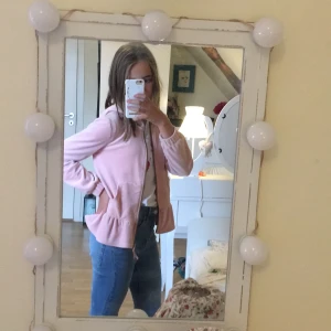 Söt kofta MJUK!! - Supper mjuk kofta perfect för hösten 🍁 60 kr.              +frakt 🚚 