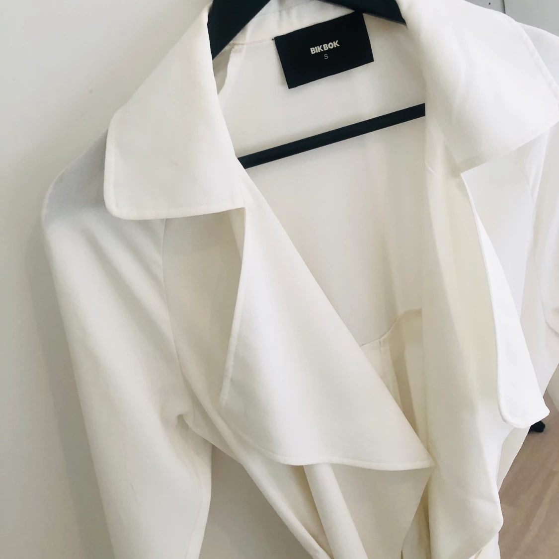 Tunn kappa från bikbok storlek:S - 90