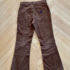 Manchesterbyxa Bootcut - Ett par böxor du vill ha 