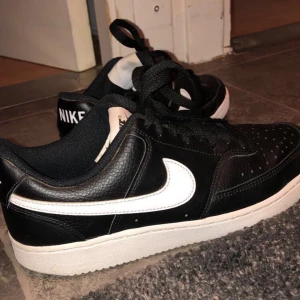 Nike shoes - som helt nya, pris kan diskuteras 
