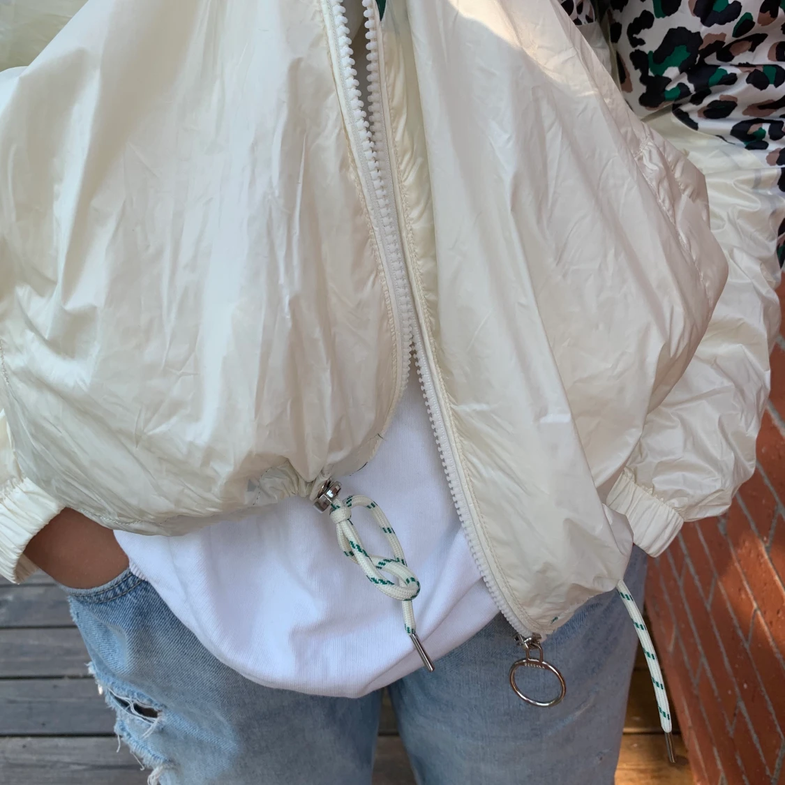 Tunn jacka i grön, beige och leopard  - 91