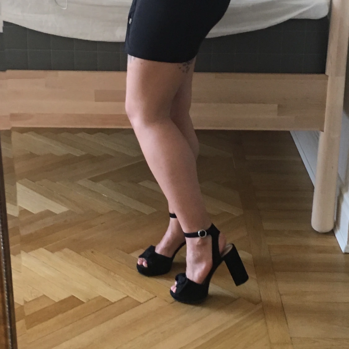 Svarta partyklackar platå