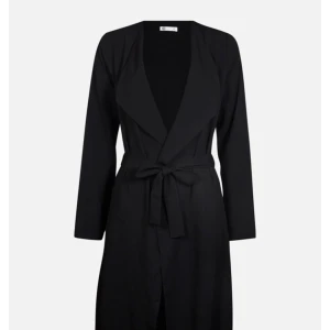  - Söker denna kappa från Cubus eller liknade i tunt material 