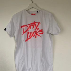  - Köparen står för frakt. Det är herrstorlek men funkar som oversize för tjejer också 