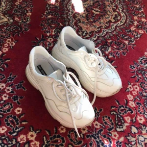  - Chunky sneakers från Bronx! 