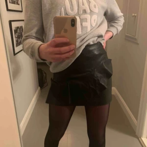  - En kjol som är as ball men tyvärr lite kort för mig🙄 annars knappt använd