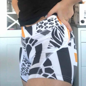  - Coola träningsshorts från OTP. Knappt använda. Frakt ingår i priset!!