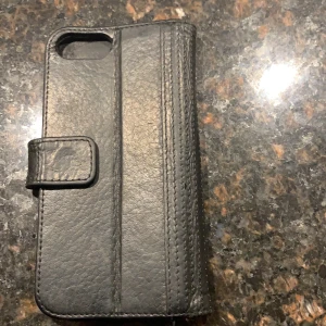 Tech  - Ett iPhone 7 skal