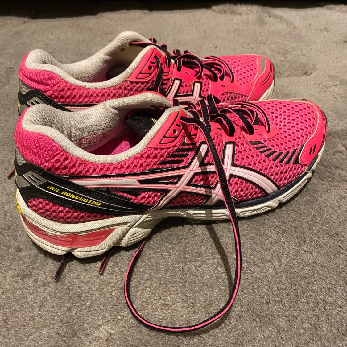 ASICS - träningsskor  - 90