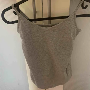  - Vanligt grått linne ☺️