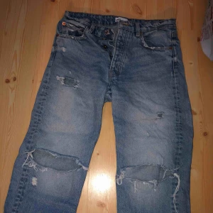  - Så fina Zara Jeans,Formar rumpa och höfter jätte fint!🍒