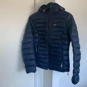  - Superfin jacka från J.Lindberg tillsalu. Fint skick.