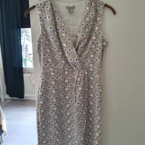 Klänning h&m - Storlek 38