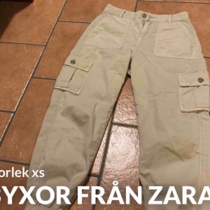  - Byxor från zara