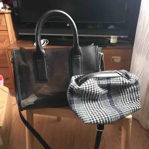  - Snygg väska från Zara💝 priset kan diskuteras