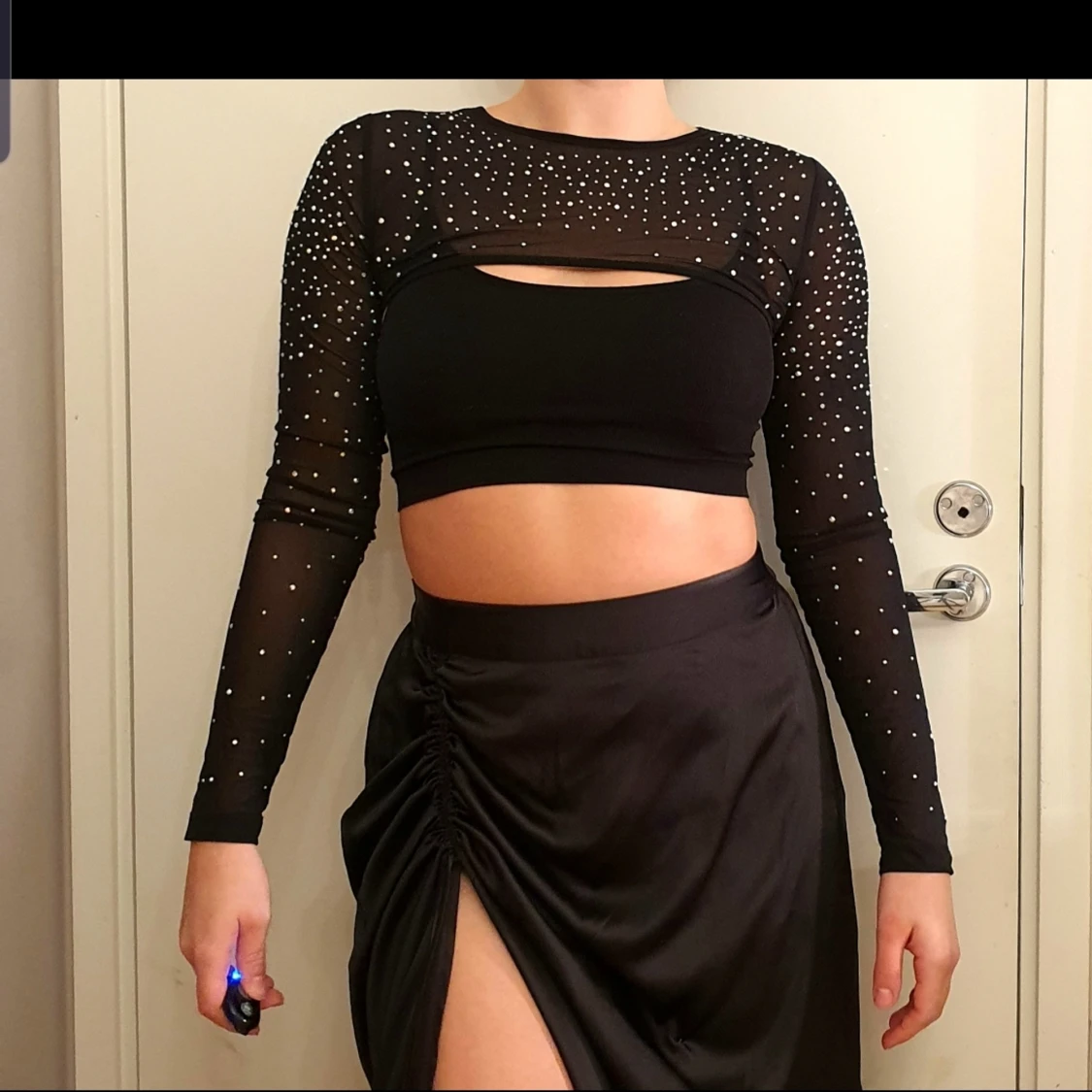 Crop top i mesh med strass