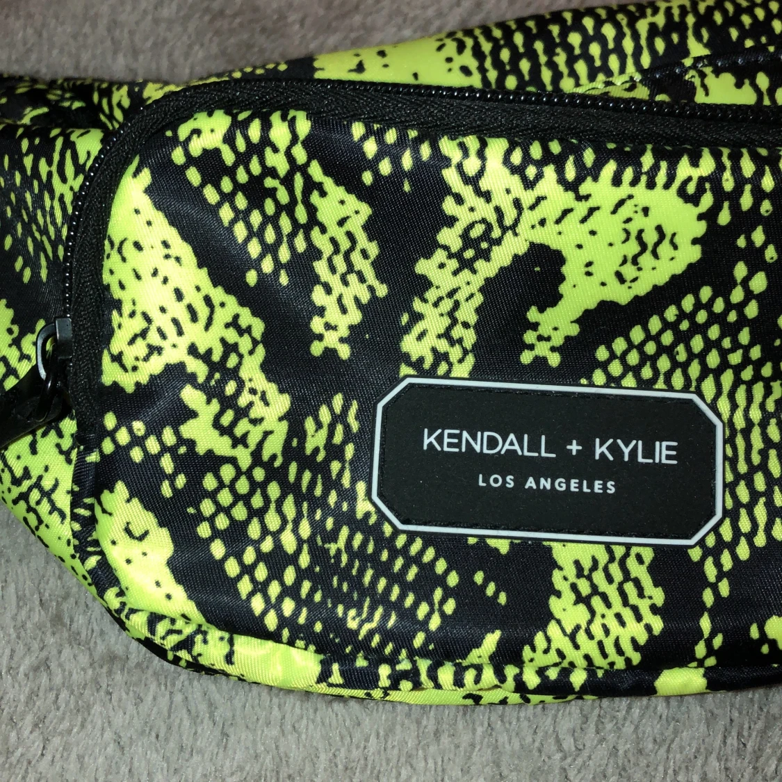 Fannypack Kendall x Kylie  - 91