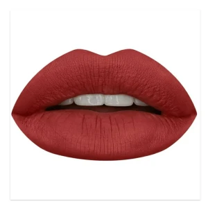 Huda beauty  - Huda beauty lip contour färg cheerleader. Använd 1g tyckte ej färgen passade mig. Frakt tillkommer med 10kr. 