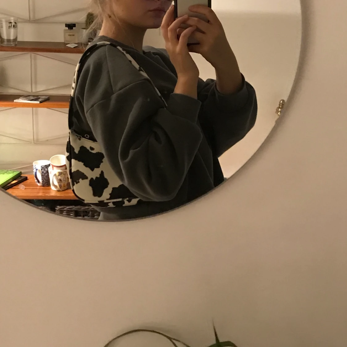 Ko-mönstrad shoulderbag🐮 - 90