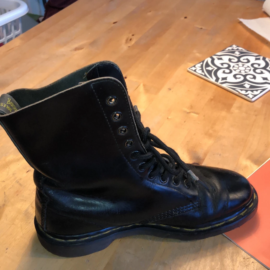  vintage doc martens