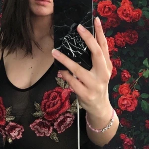 Mesh-Body Strlk M  - Jättefin body i mesh från Carlings i storlek M. Säljer då jag knappt använt den. Pris kan diskuteras