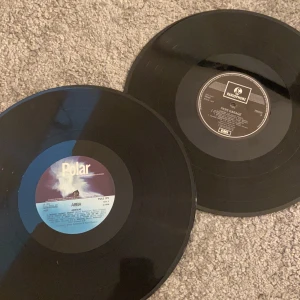 vinylskivor  - fina vinyl skriver, abba och gyllene tider. Bra skick. 150kr/st. ❤️