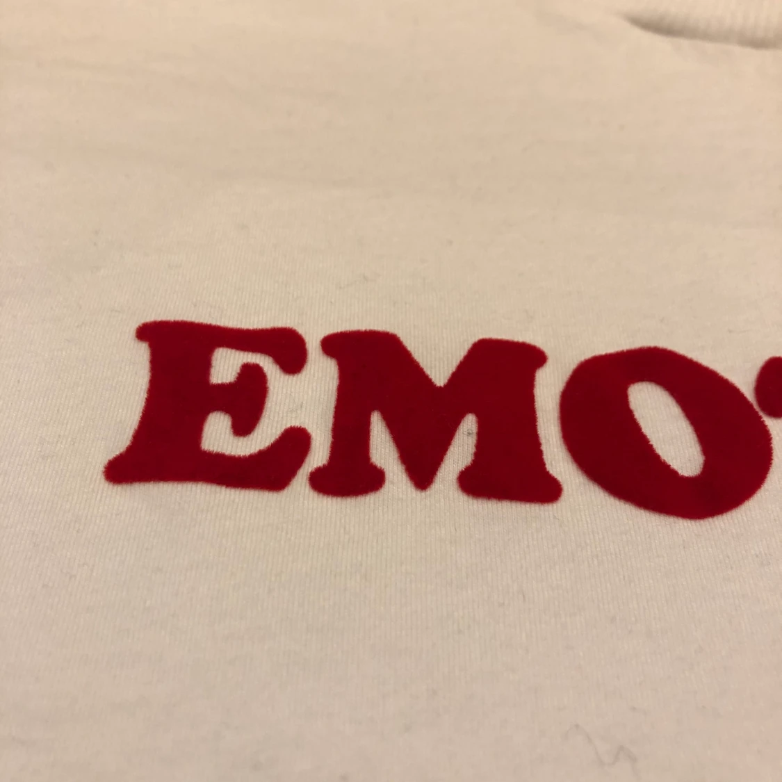 Weekday t-shirt ”emotional” st M - 91