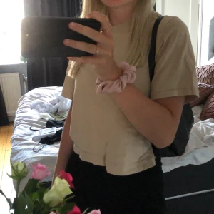 Gina Tricot oversized T-shirt - Köpt förra året men knappast använd 