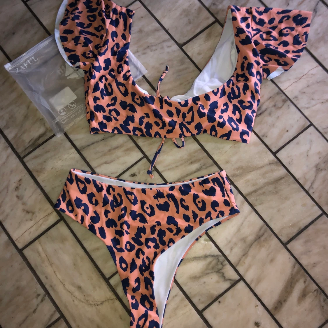 Bikini med leo mönster🤍 - 91