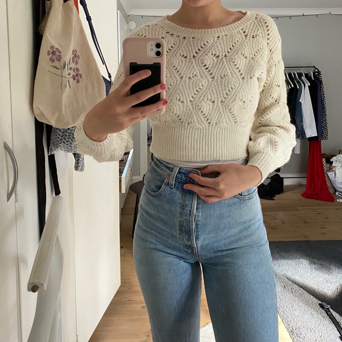 Kortare stickad vit tröja XS - 91