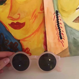  - Coola vintage-inspirerade solglajjer☀️☀️