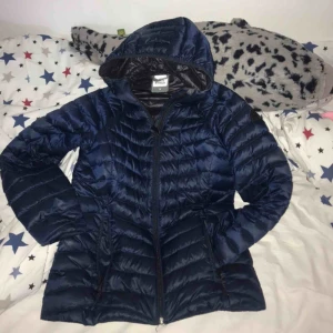  - Jättefin jacka helt nytt typ,hade den inte så länge.💜