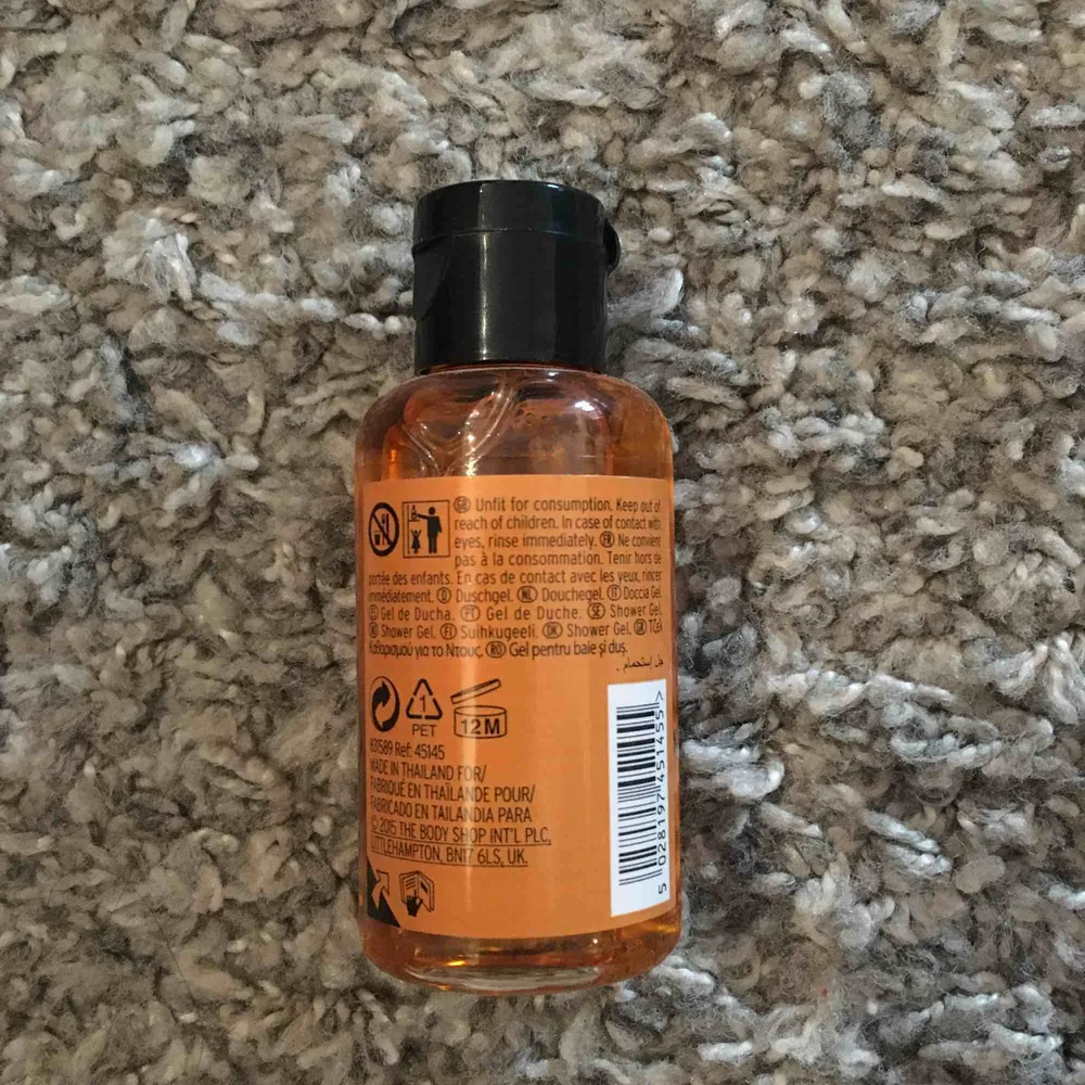 En shower gel från The Body Shop i doften satsuma.💛60 ml. Övrigt.