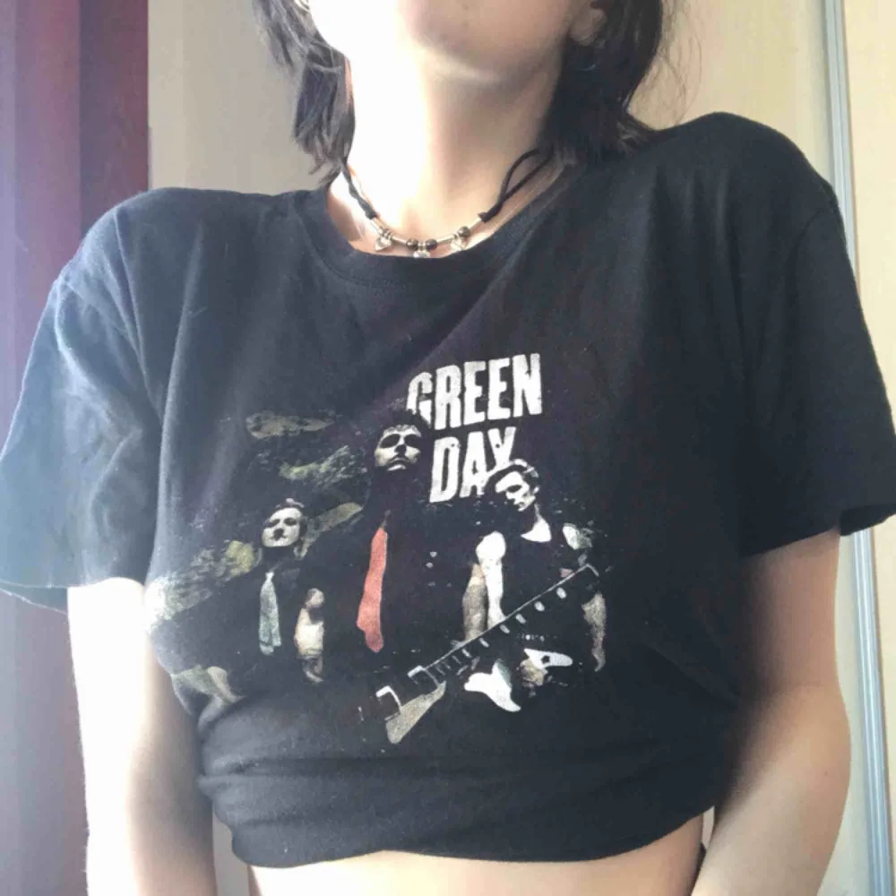 Green Day tshirt. Märkt strl M men mer som en S. Frakt ingår i priset✨. T-shirts.