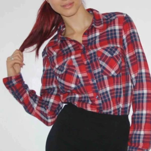  - Oanvänd ny skjorta. 