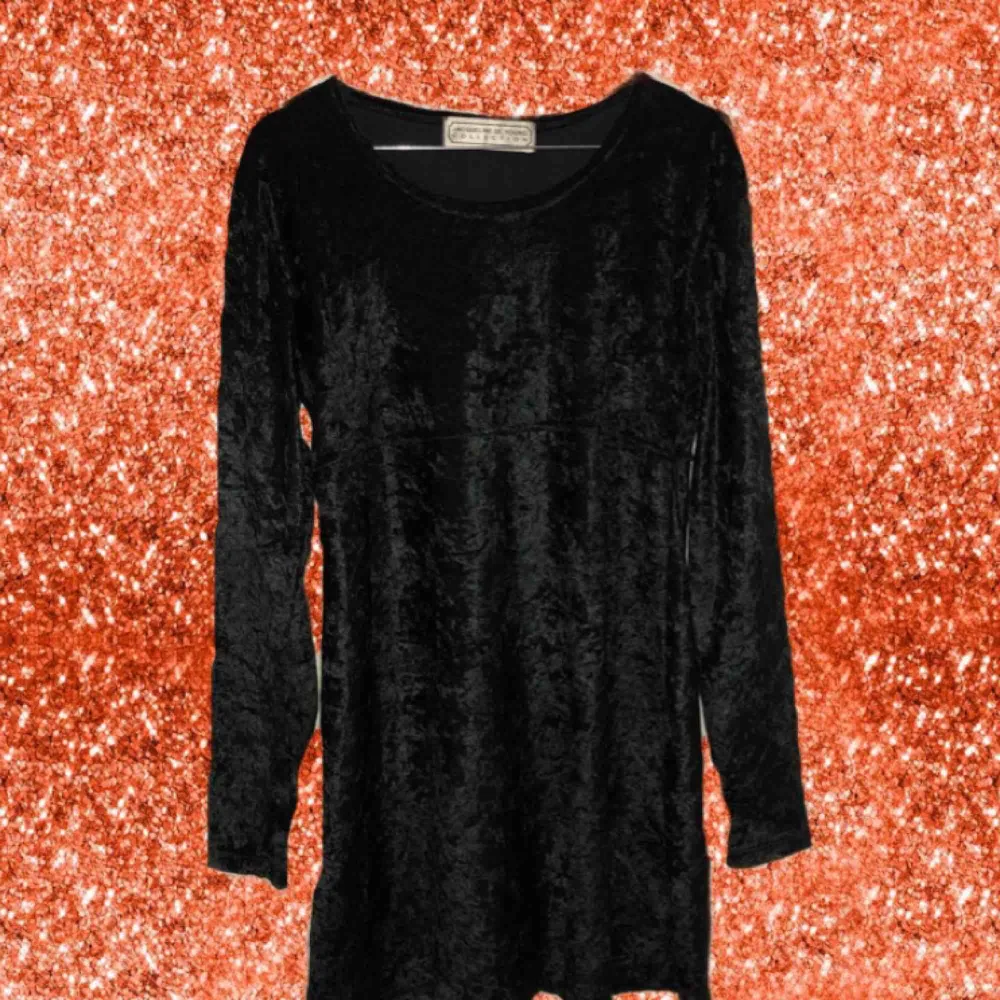 Black Velvet mini dress, vintage 90s from the brand Jacqueline de Young.   📦Price includes shipping 📦. Klänningar.