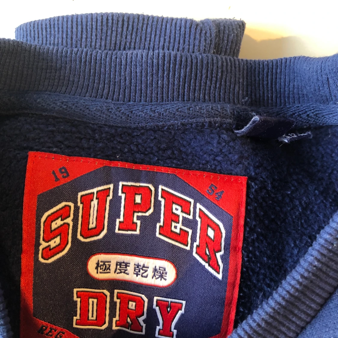 Superdry collage tröja i storlek: UK 12 - 91