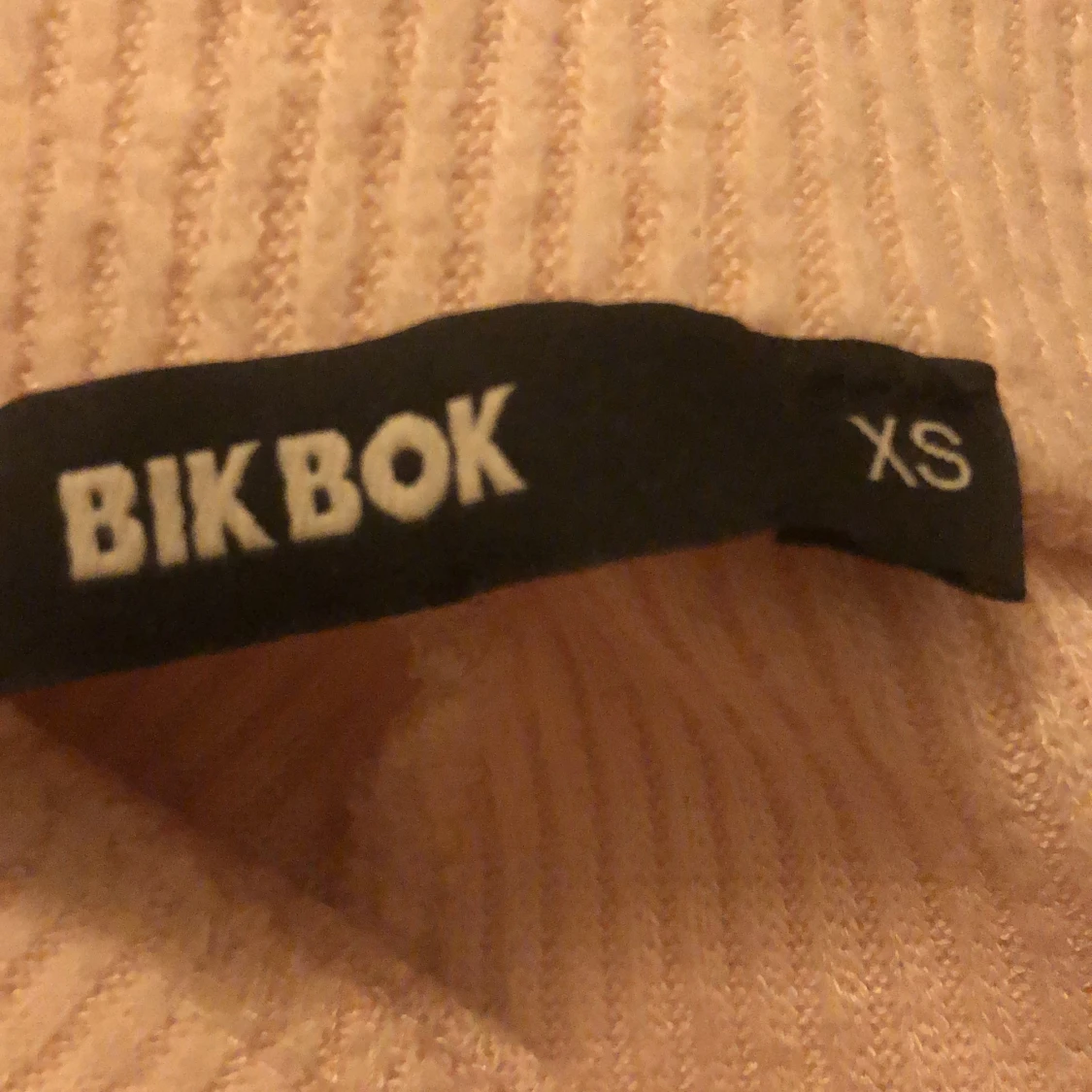 Ljusrosa byxor från bikbok  - 91